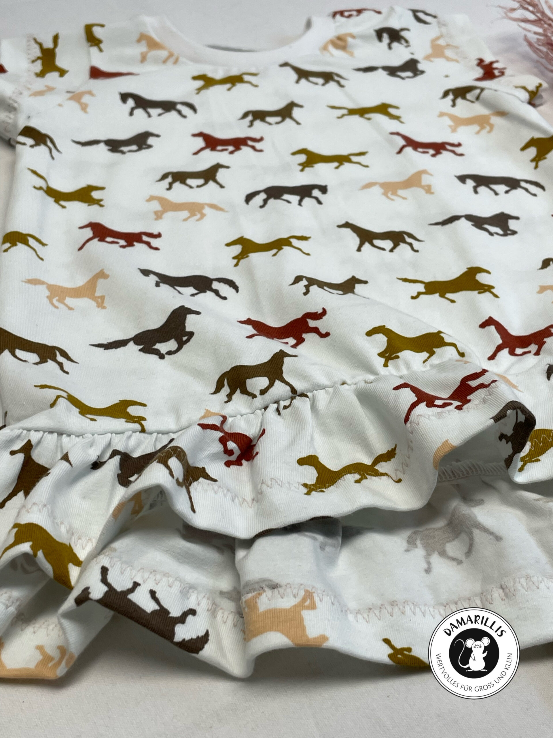 Cutieshirt "Pferde" (Grösse 110) – Bild 2