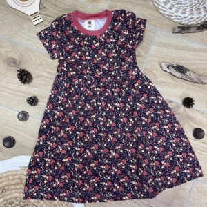 Kleid "Blütentraum" (Grösse 104)